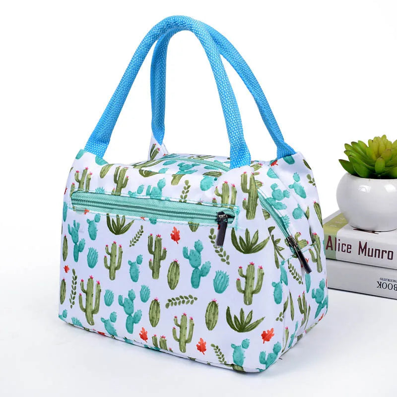 Small Insulated Bag, Zipped & Waterproof, for Picnic, Beach, Lunch Box