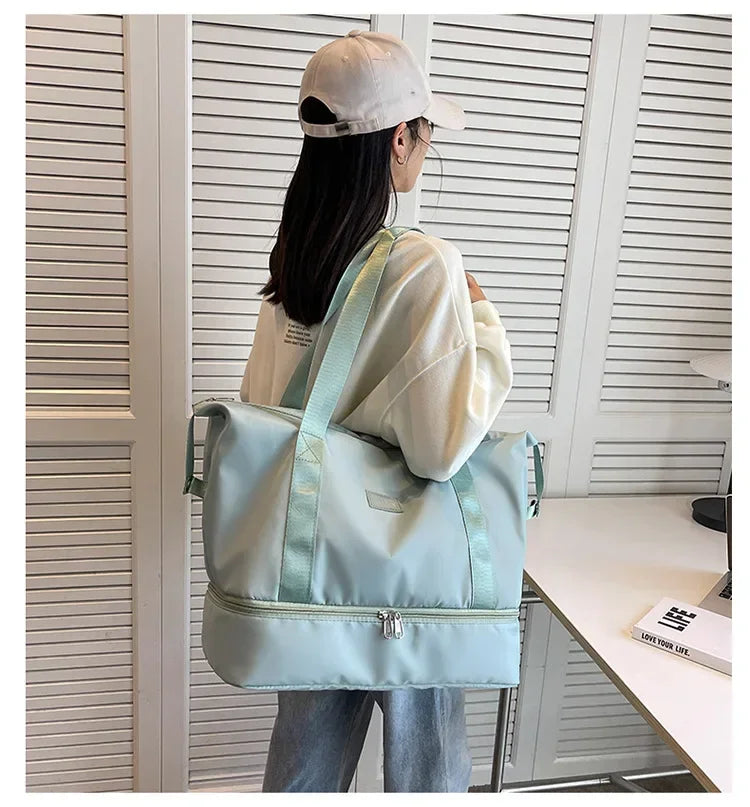 Large Capacity Sport Bag, with Dry / Wet Separation, Shoulder Bag for Fitness, Gym, Outdoor, Travel