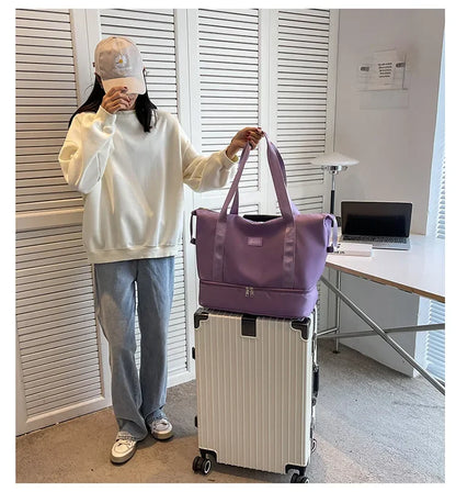 Large Capacity Sport Bag, with Dry / Wet Separation, Shoulder Bag for Fitness, Gym, Outdoor, Travel